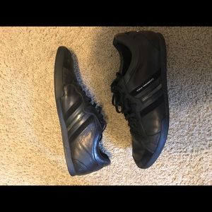 Y-3 sala low top sneaker all black size 12.5 US